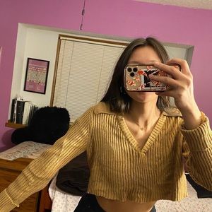 brown collared chunky sweater